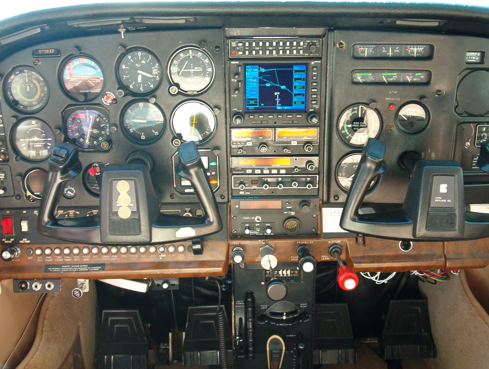 TR182 N756XP aircraft for rent at Specialty Flight Training, Inc Learn to Fly Boulder, CO